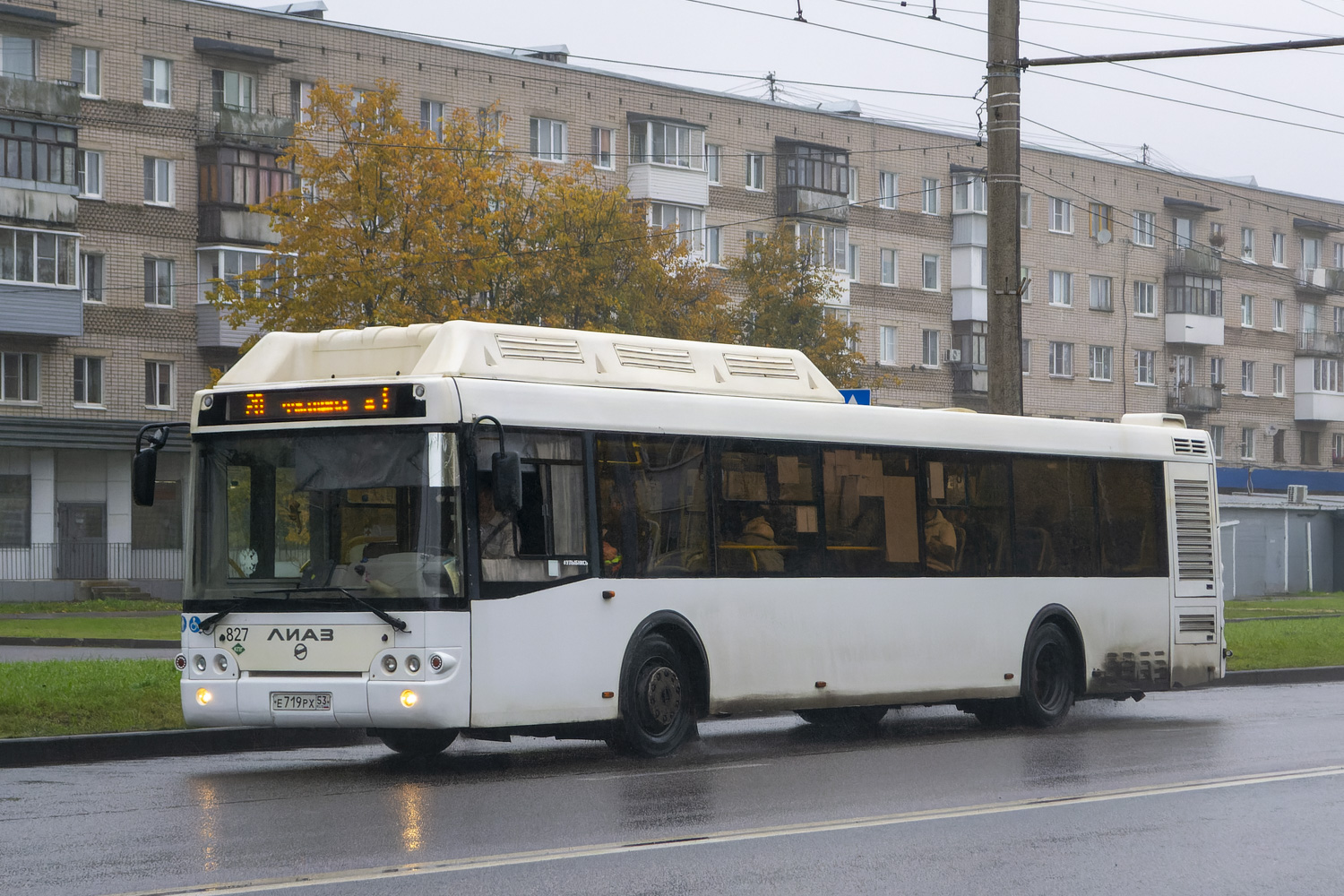 Новгородская область, ЛиАЗ-5292.67 (CNG) № 827