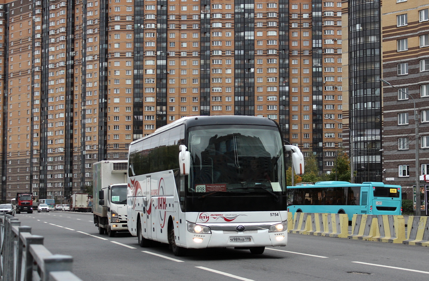 Санкт-Петербург, Yutong ZK6122H9 № n754