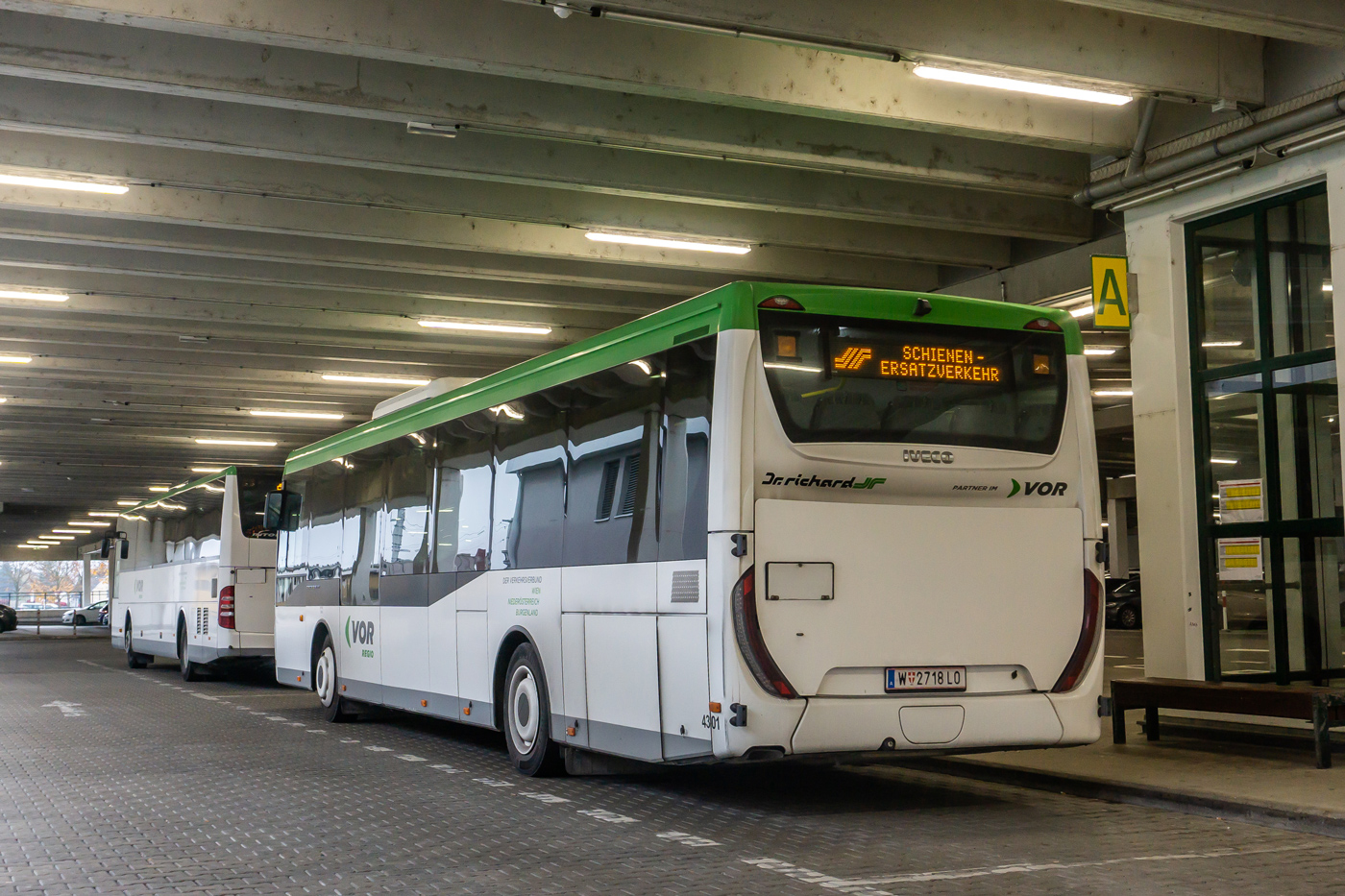 Австрия, IVECO Crossway LE LINE 12M № 4301