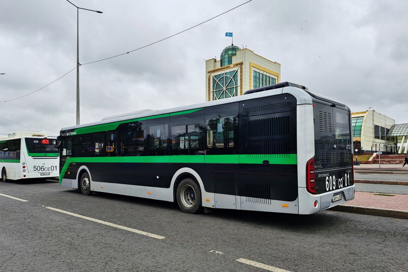 Астана, Yutong E12LF (ZK6128BEVG) (СарыаркаАвтоПром) № E030; Астана, Yutong ZK6128HG (QazTehna) № A733