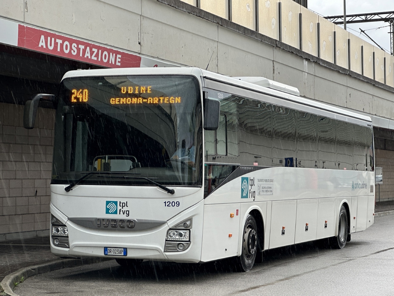 Италия, IVECO Crossway PRO 12M № 1209