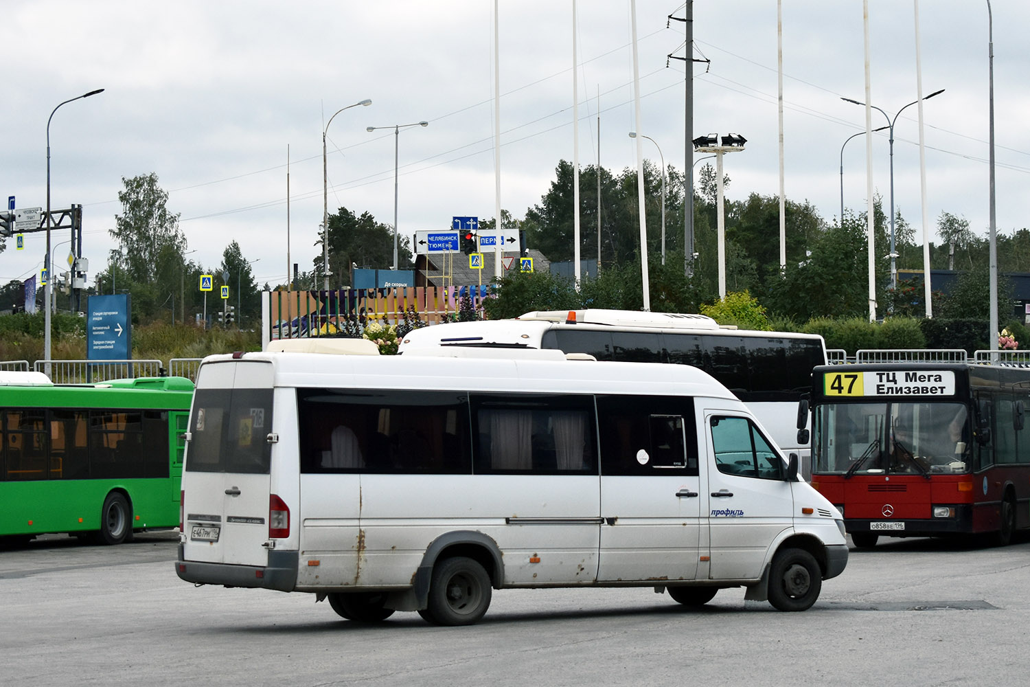 Свердловская область, Луидор-223214 (MB Sprinter Classic) № Е 467 РМ 196