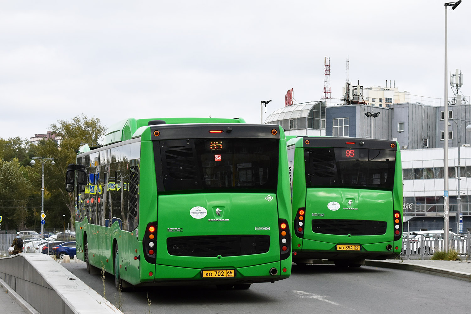 Sverdlovsk region, NefAZ-5299-40-57 (CNG) # 354