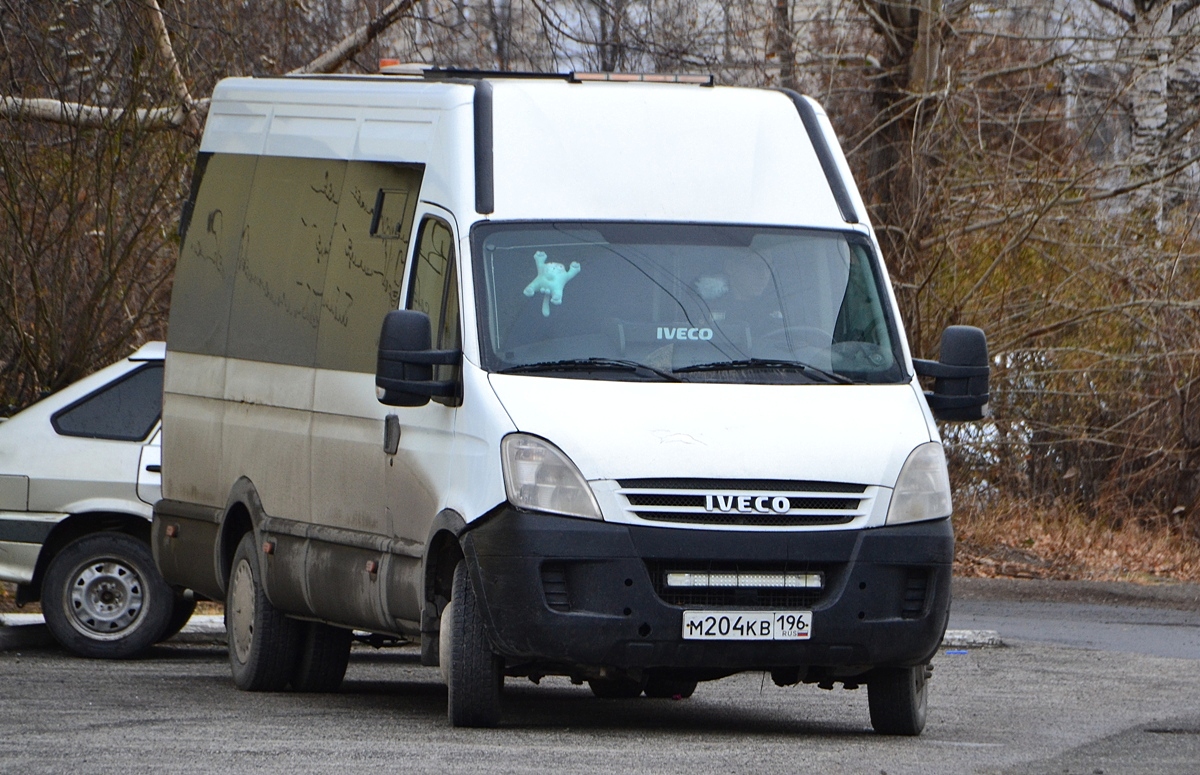 Свердловская область, Нижегородец-2227UU (IVECO Daily) № М 204 КВ 196