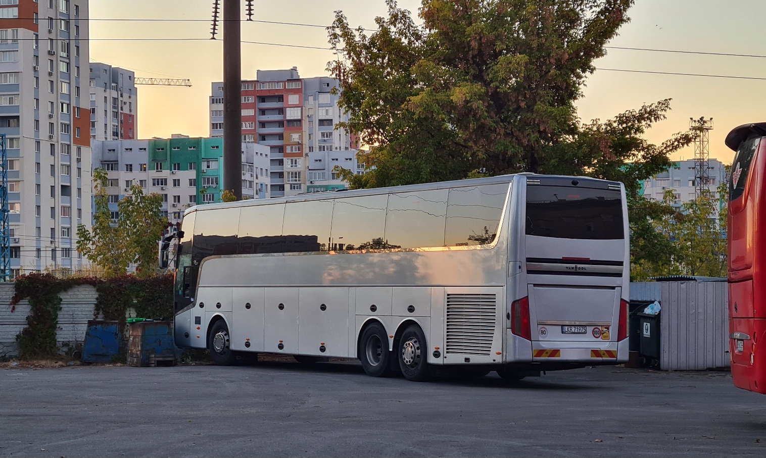 Польша, Van Hool TX17 Astron № LKR 71975