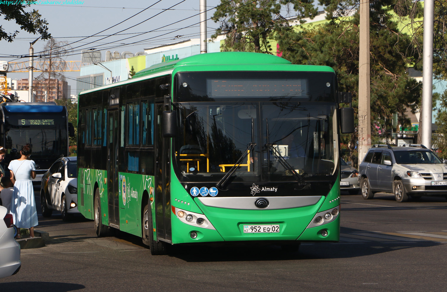 Алматы, Yutong ZK6118HGA (QazTehna) № 952 EQ 02