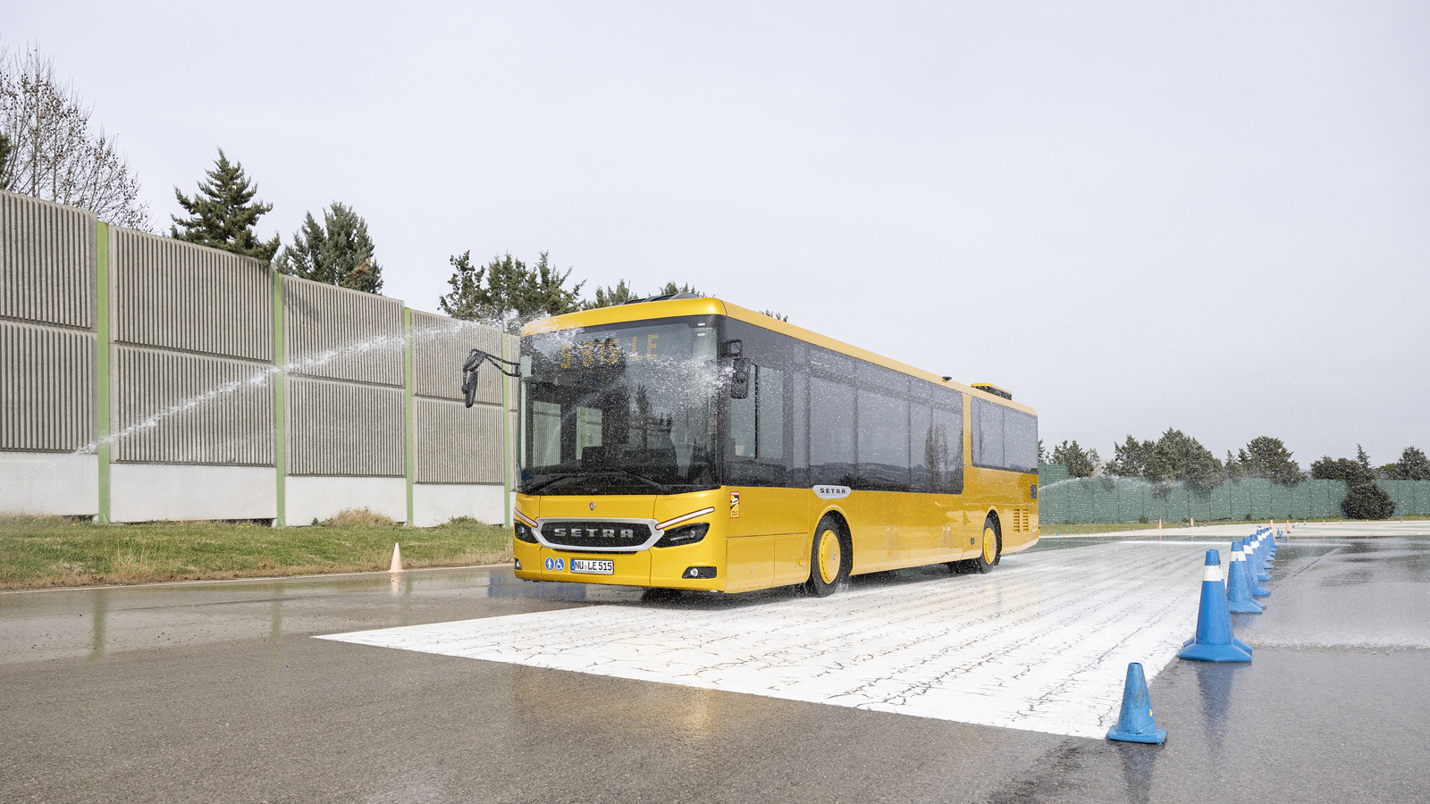 Баден-Вюртемберг, Setra S515LE hybrid № NU-LE 515
