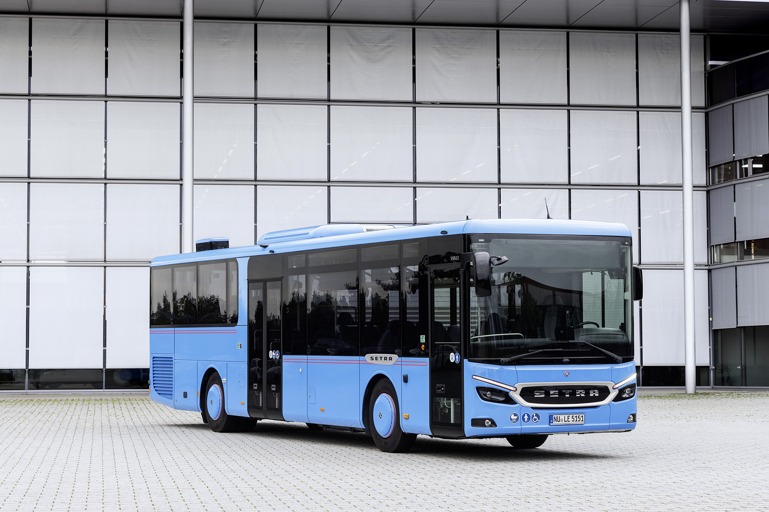 Баден-Вюртемберг, Setra S515LE hybrid № NU-LE 5151