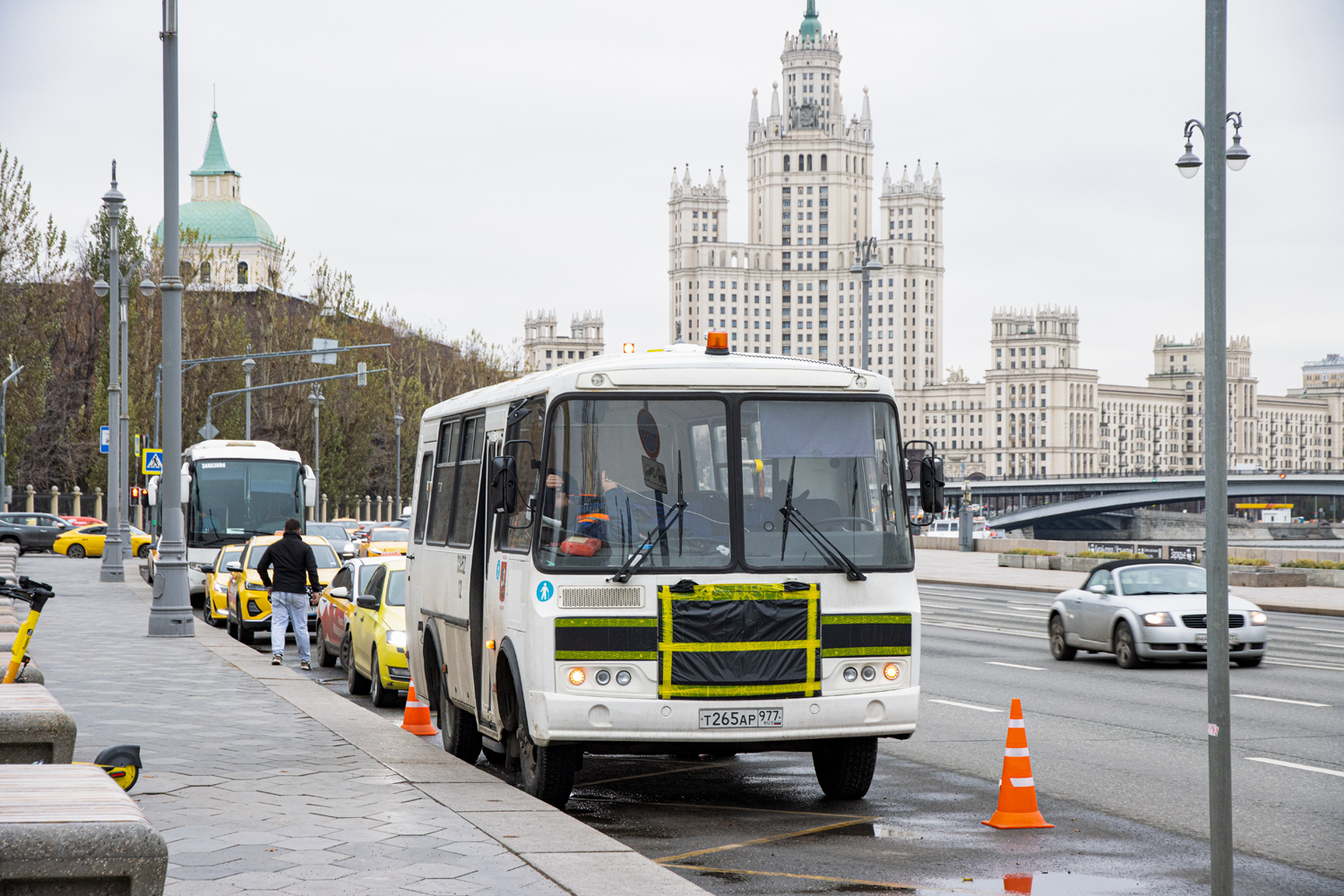 Москва, ПАЗ-320530-04 № 10256