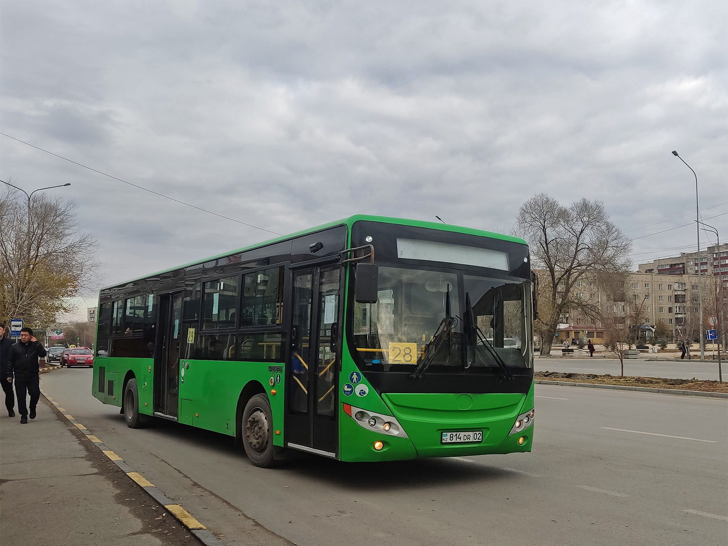 Абайская область, Yutong ZK6118HGA № 814 DR 02