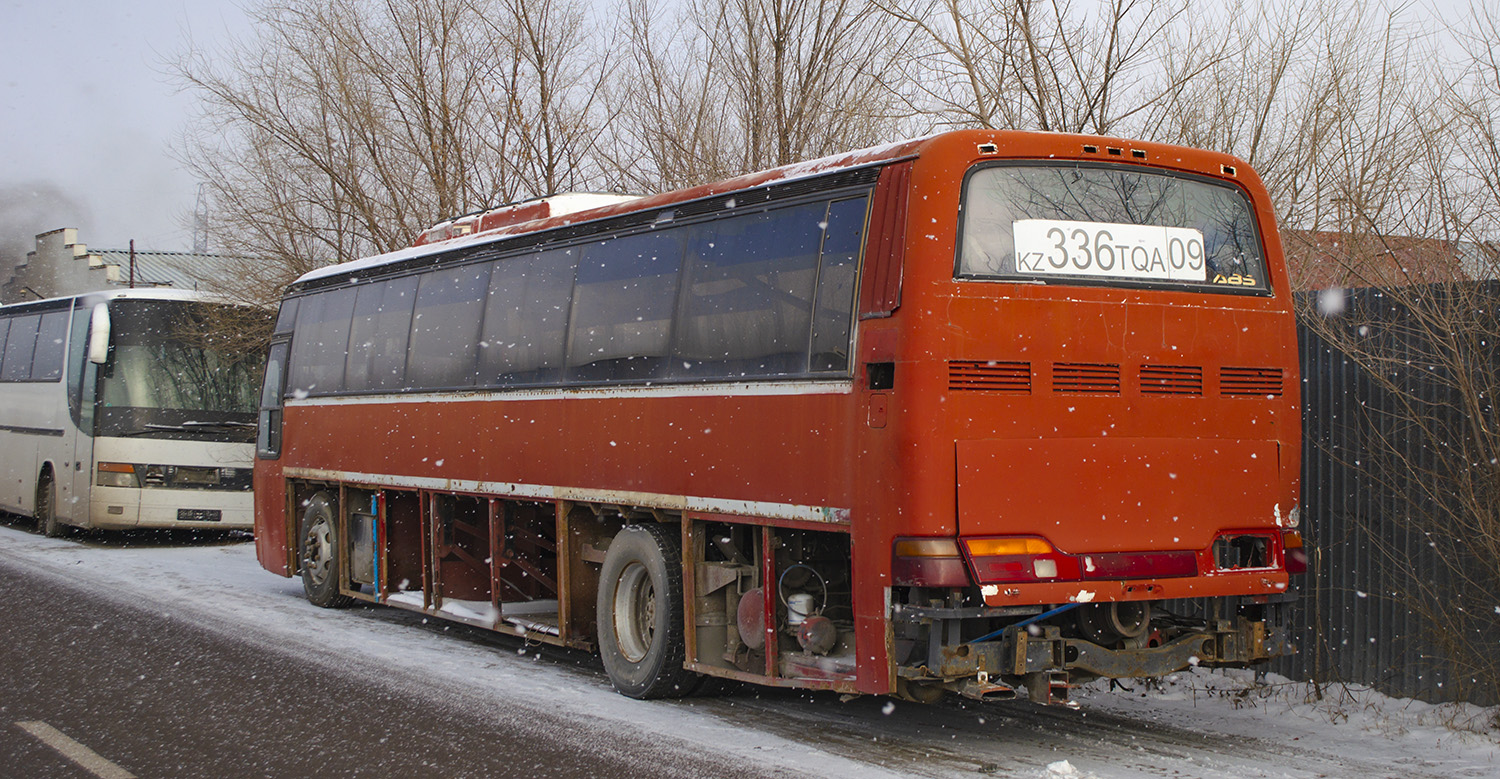 Карагандинская область, Setra S315HD № 173 AEW 09; Карагандинская область, Daewoo BH120F Royal Cruiser № 336 TQA 09; Карагандинская область — Автобусы без номеров