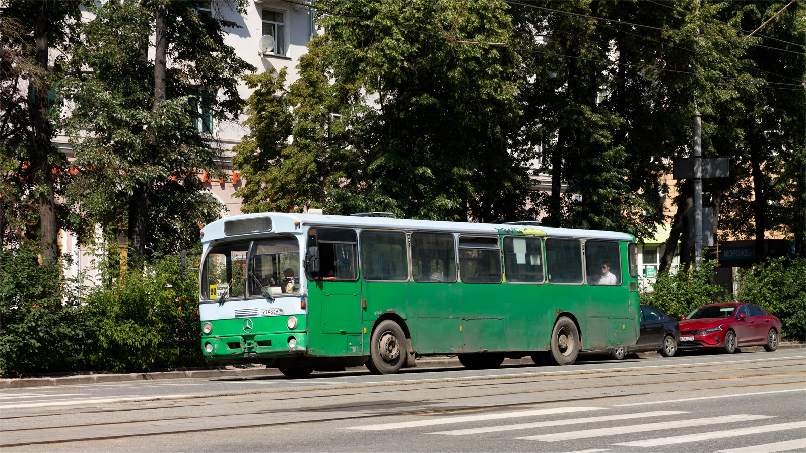 Свердловская область, Mercedes-Benz O305 № Х 743 ЕМ 96