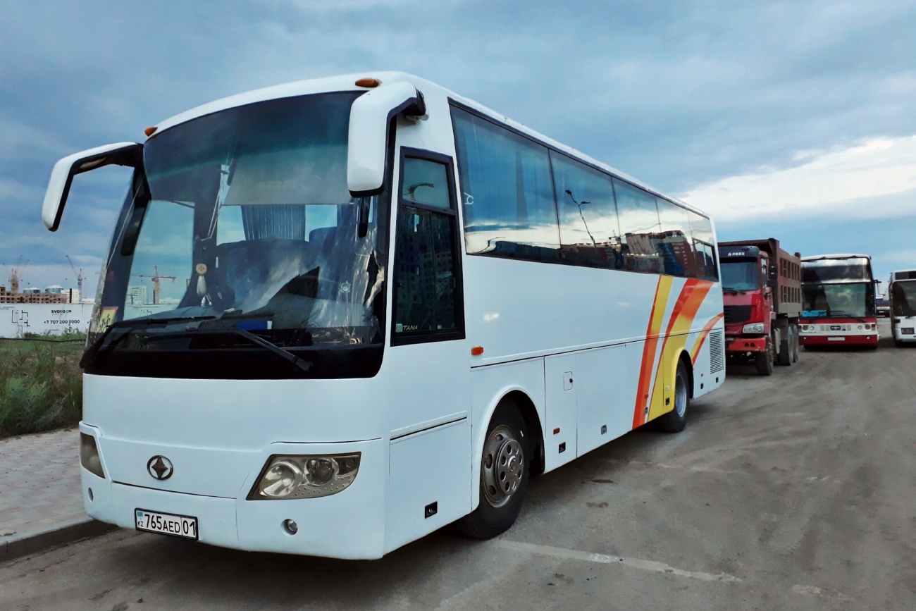 Астана, Xingkailong HFX6100HK2 № 765 AED 01