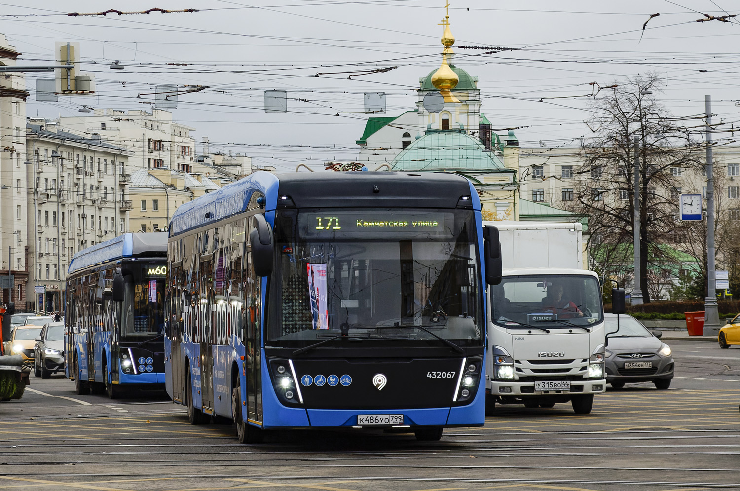 Москва, ЛиАЗ-6274 № 430293; Москва, КАМАЗ-6282 № 432067