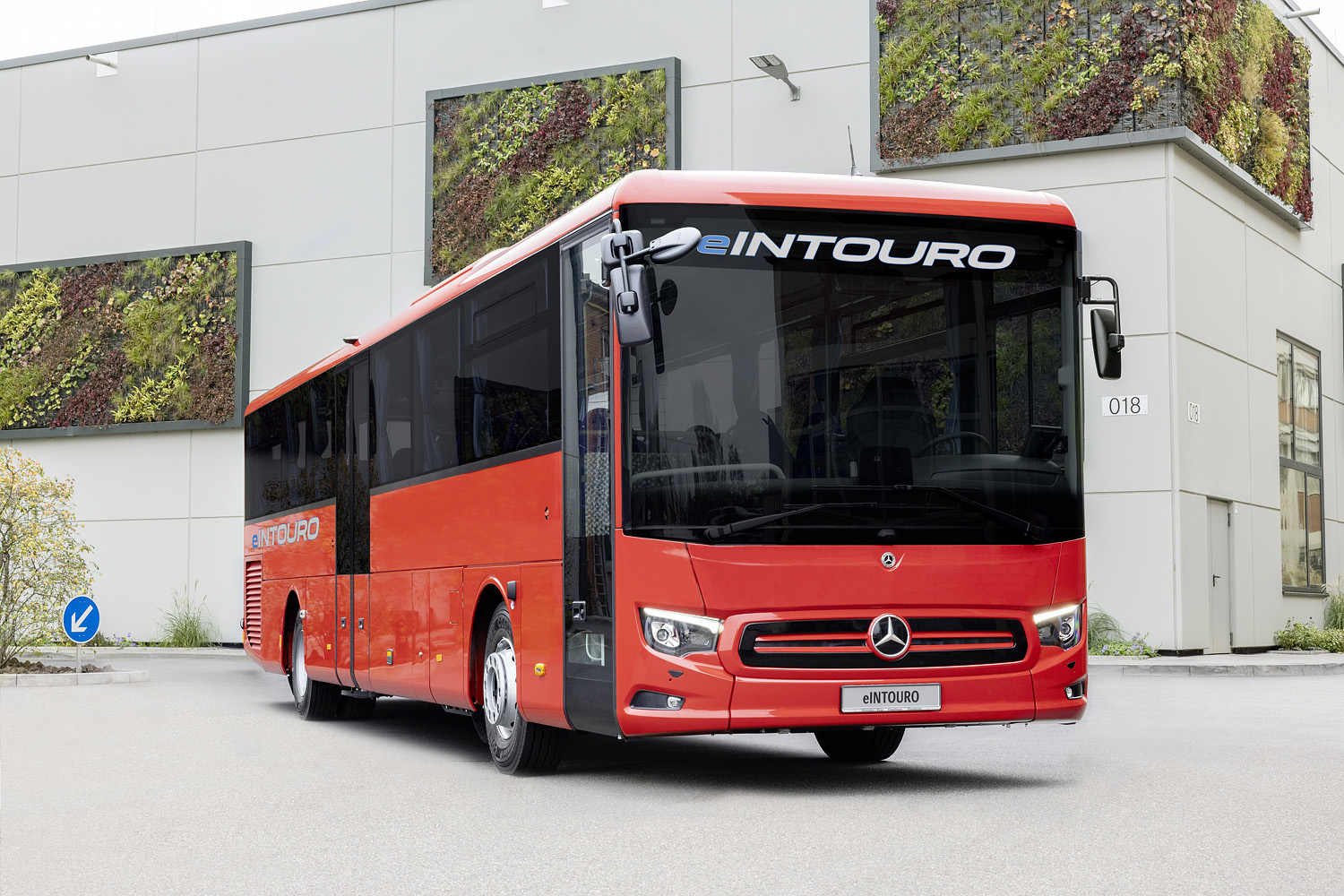 Баден-Вюртемберг, Mercedes-Benz eIntouro № 1540