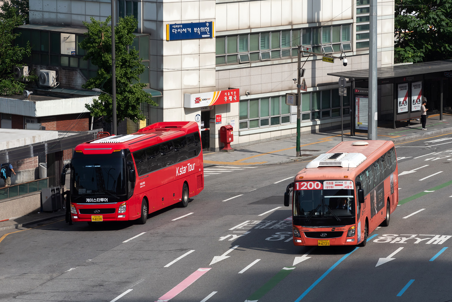 Republic of Korea, Hyundai Universe Space Elegance # 인천 70 바 4731 Republic of Korea, Hyundai Universe Space Elegance # 인천 70 바 4731