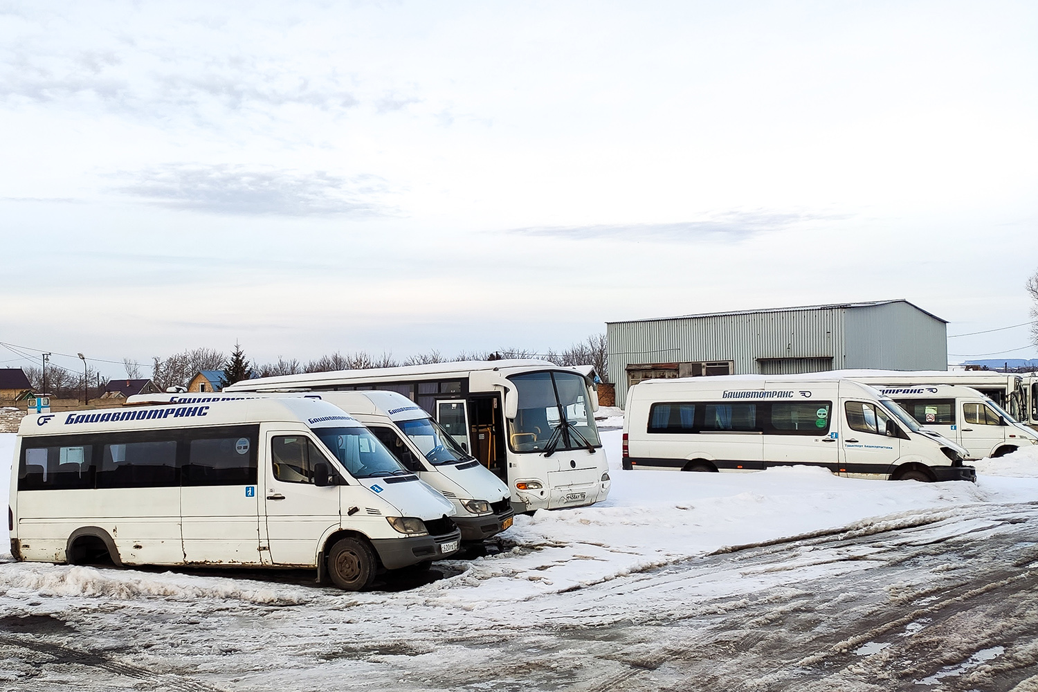 Башкортостан, Самотлор-НН-323760 (MB Sprinter 413CDI) № 5952; Башкортостан — Разные фотографии