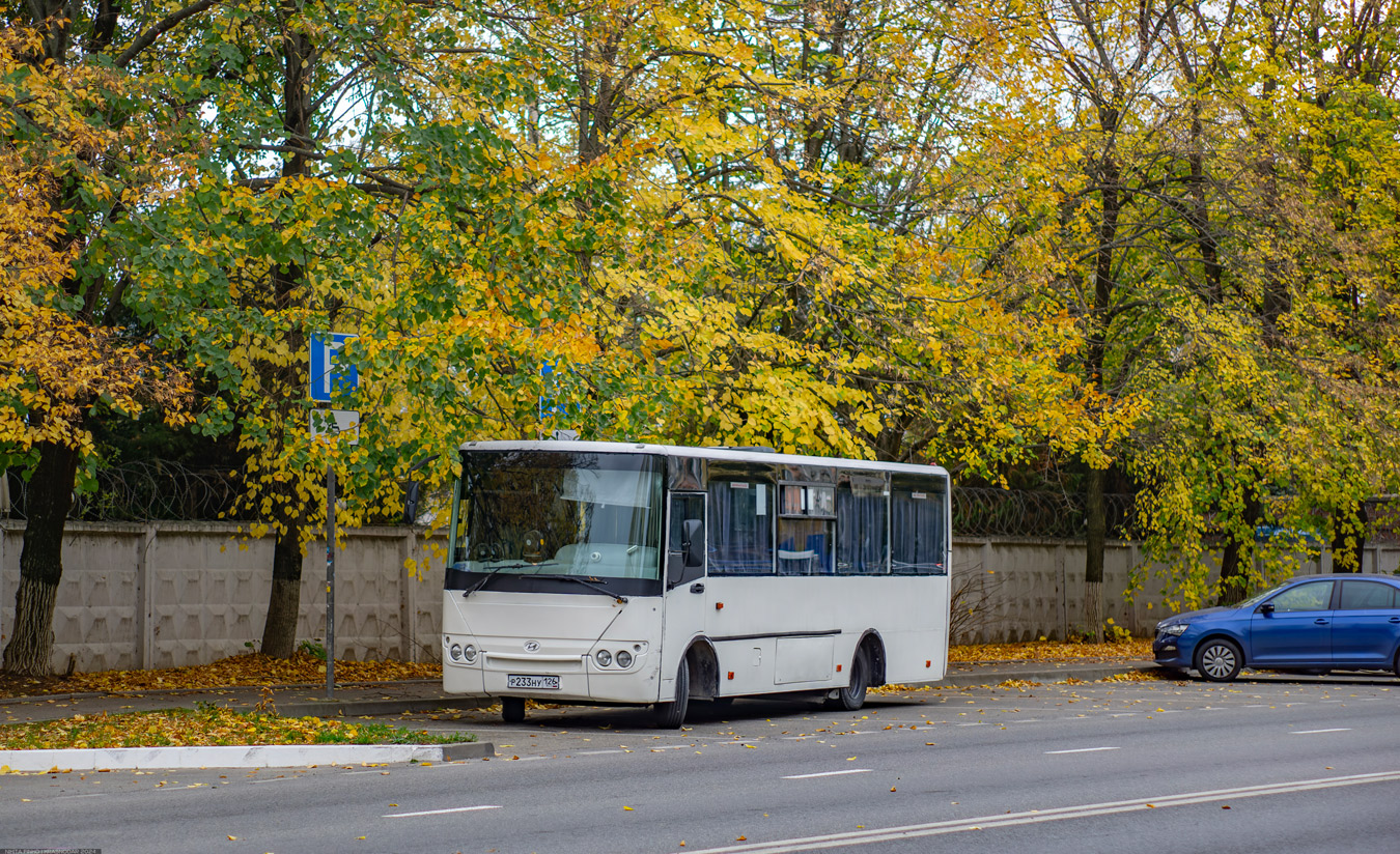 Краснодарский край, Hyundai County Kuzbas HDU2 № Р 233 НУ 126