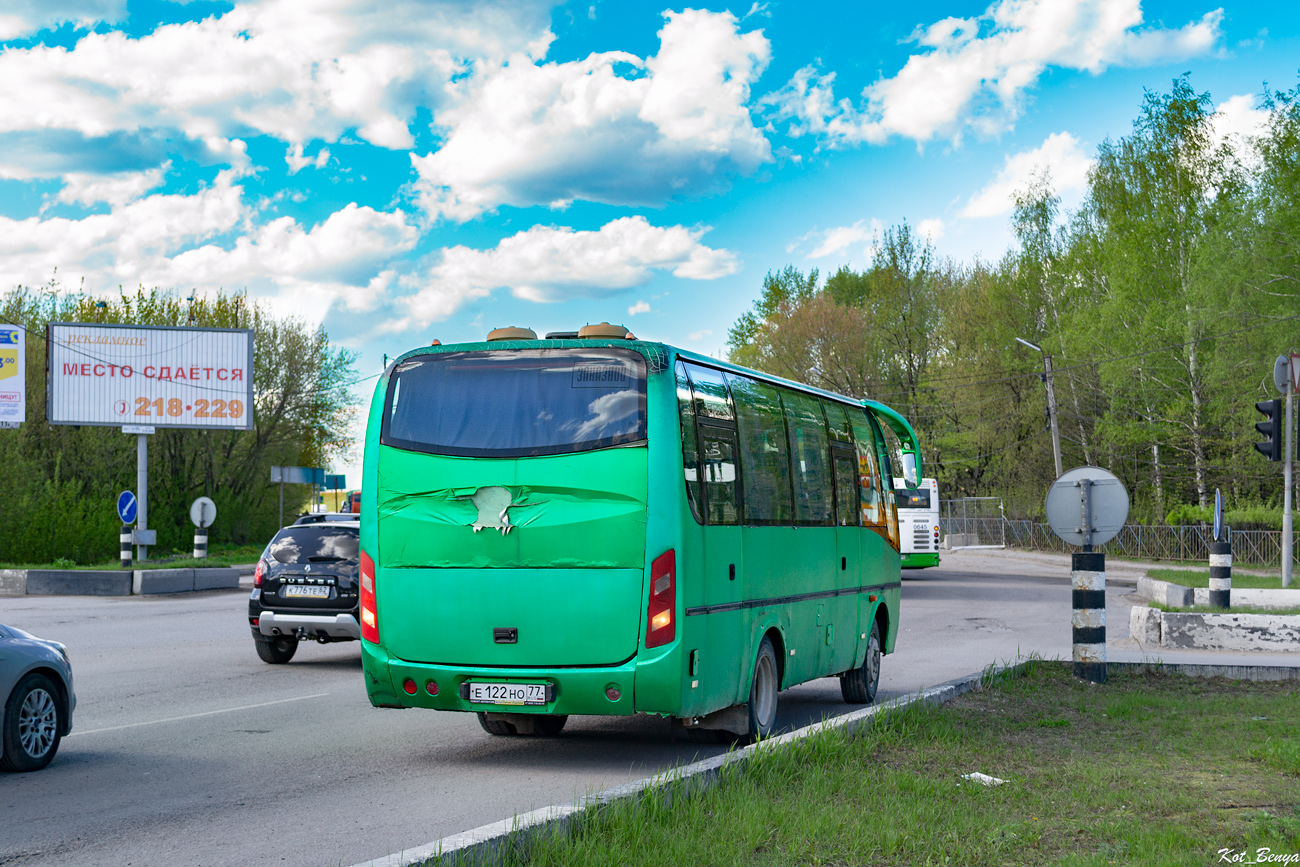 Москва, Yutong ZK6737D № Е 122 НО 77