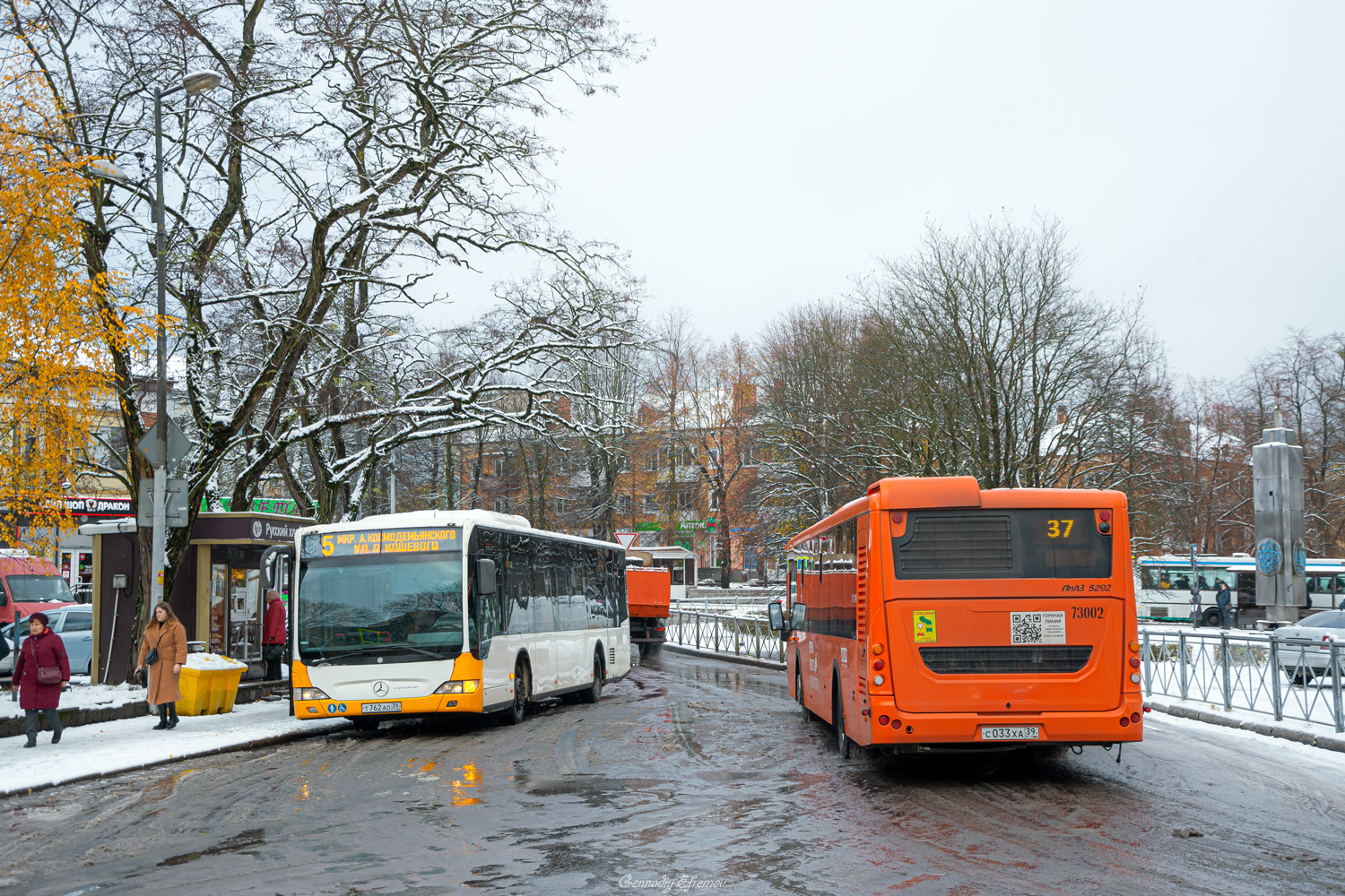 Kaliningrad region, Mercedes-Benz O530Ü Citaro facelift Ü Nr. Т 762 АО 39; Kaliningrad region, LiAZ-5292.65 Nr. 73002