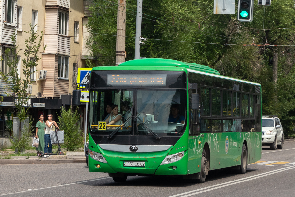 Алматы, Yutong ZK6118HGA № 1827