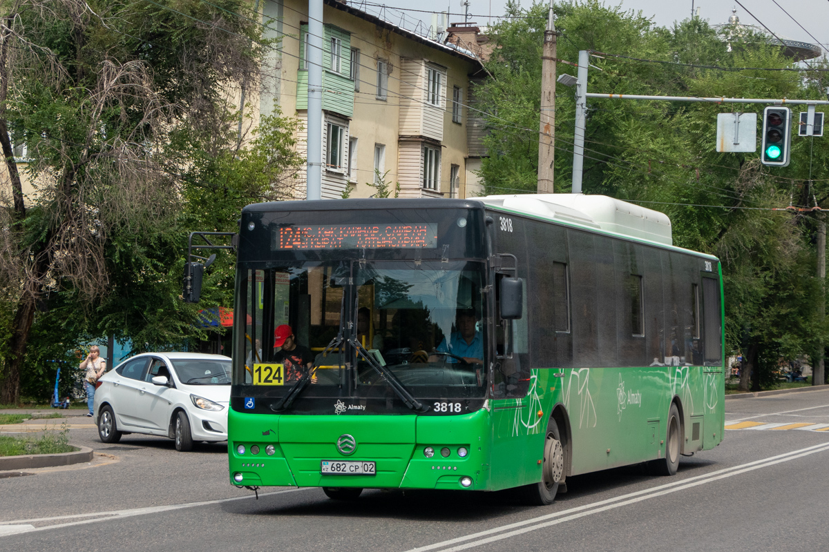 Алматы, Golden Dragon XML6125CN (Hyundai Trans Auto) № 3818