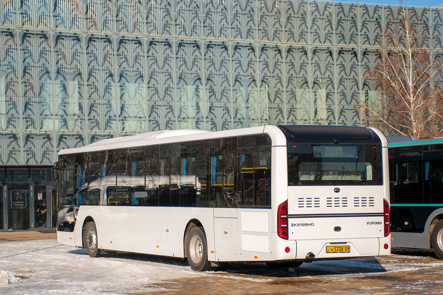 Карагандинская область, Yutong ZK6126HG (QazTehna) № H 5338 09