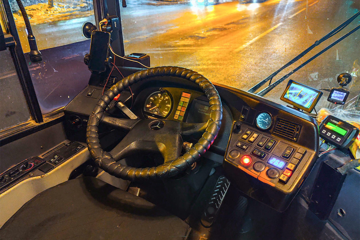 Пензенская область, Mercedes-Benz O405N2 № Т 673 ВК 58