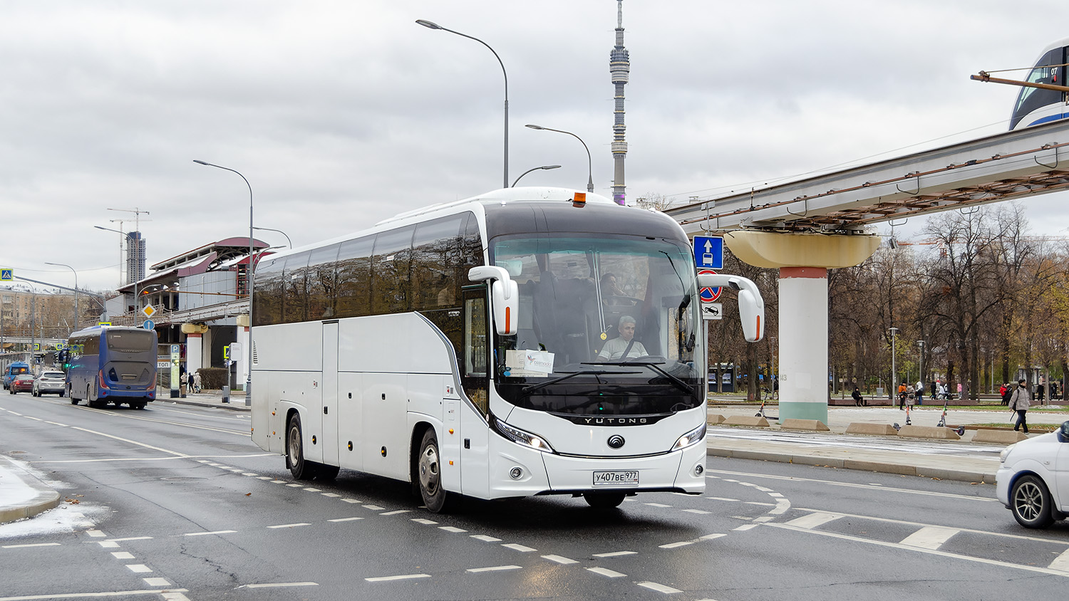 Москва, Yutong C12PRO (ZK6128H) № У 407 ВЕ 977