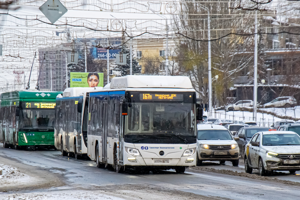 Башкортостан, Lotos-105C02 № Е 034 РВ 702