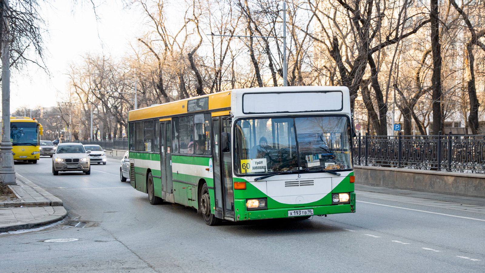 Челябинская область, Higer KLQ6129Q № У 085 НО 174; Свердловская область, Mercedes-Benz O405N № Х 193 ТВ 96