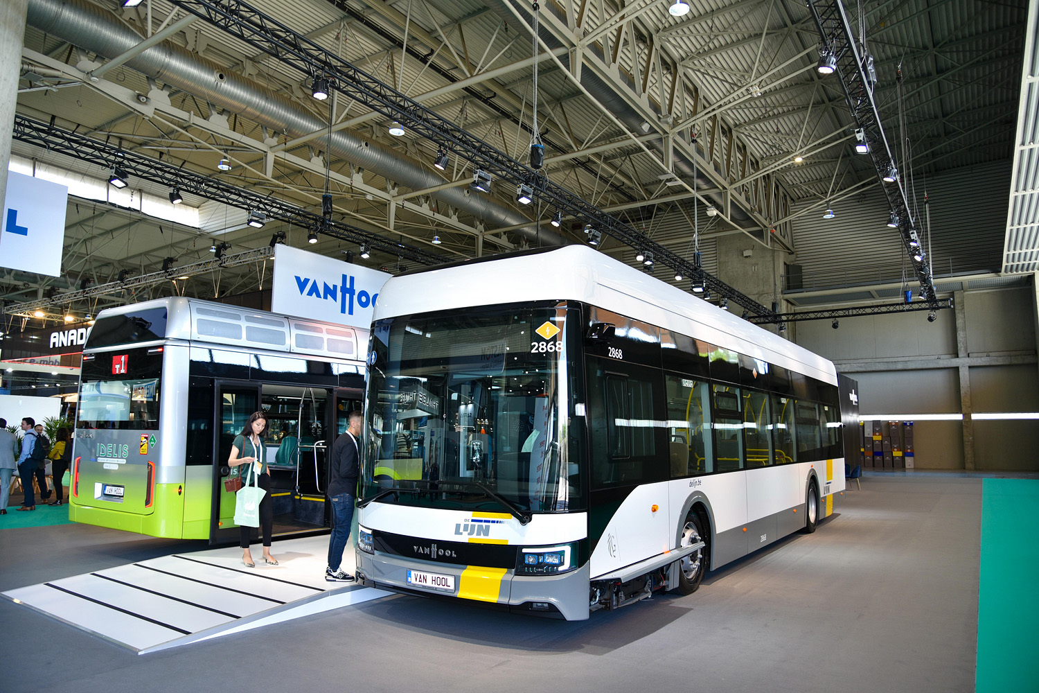 Бельгия, Van Hool A12 LF E № 2868; Испания — UITP Barcelona 2023