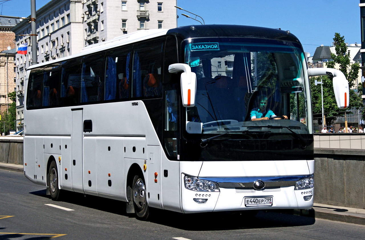 Москва, Yutong ZK6122H9 № Е 440 ЕР 799