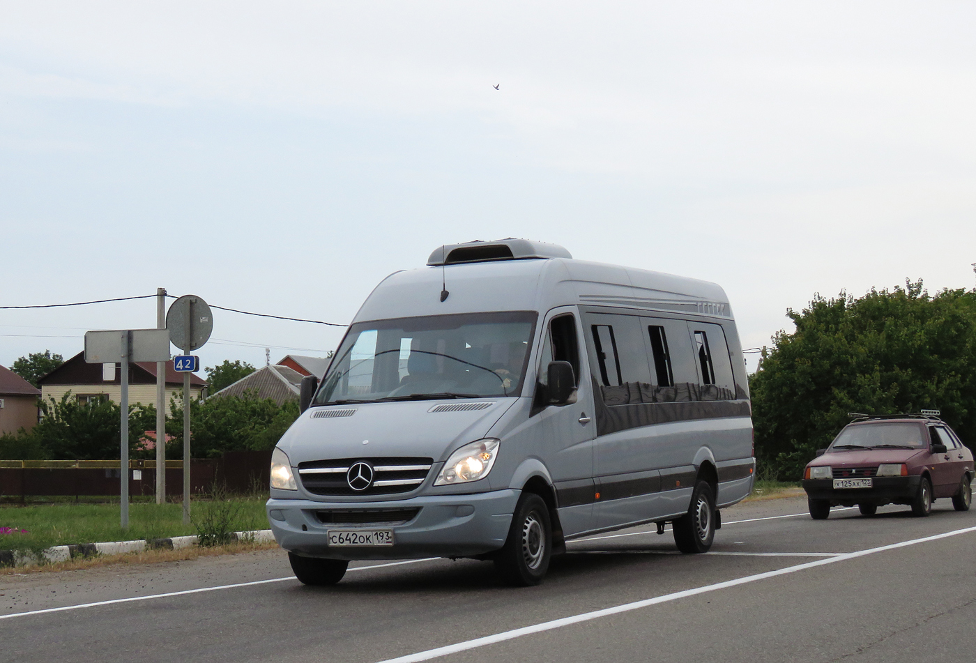 Краснодарский край, Mercedes-Benz Sprinter W906 310CDI № С 642 ОК 193