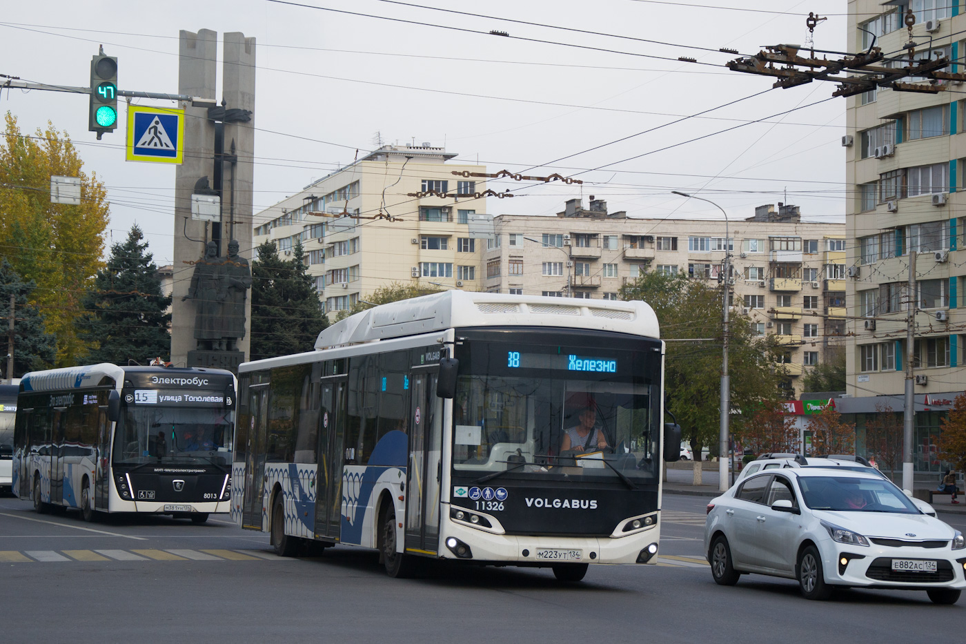 Волгоградская область, КАМАЗ-6282 № 8013; Волгоградская область, Volgabus-5270.G4 (CNG) № 11326