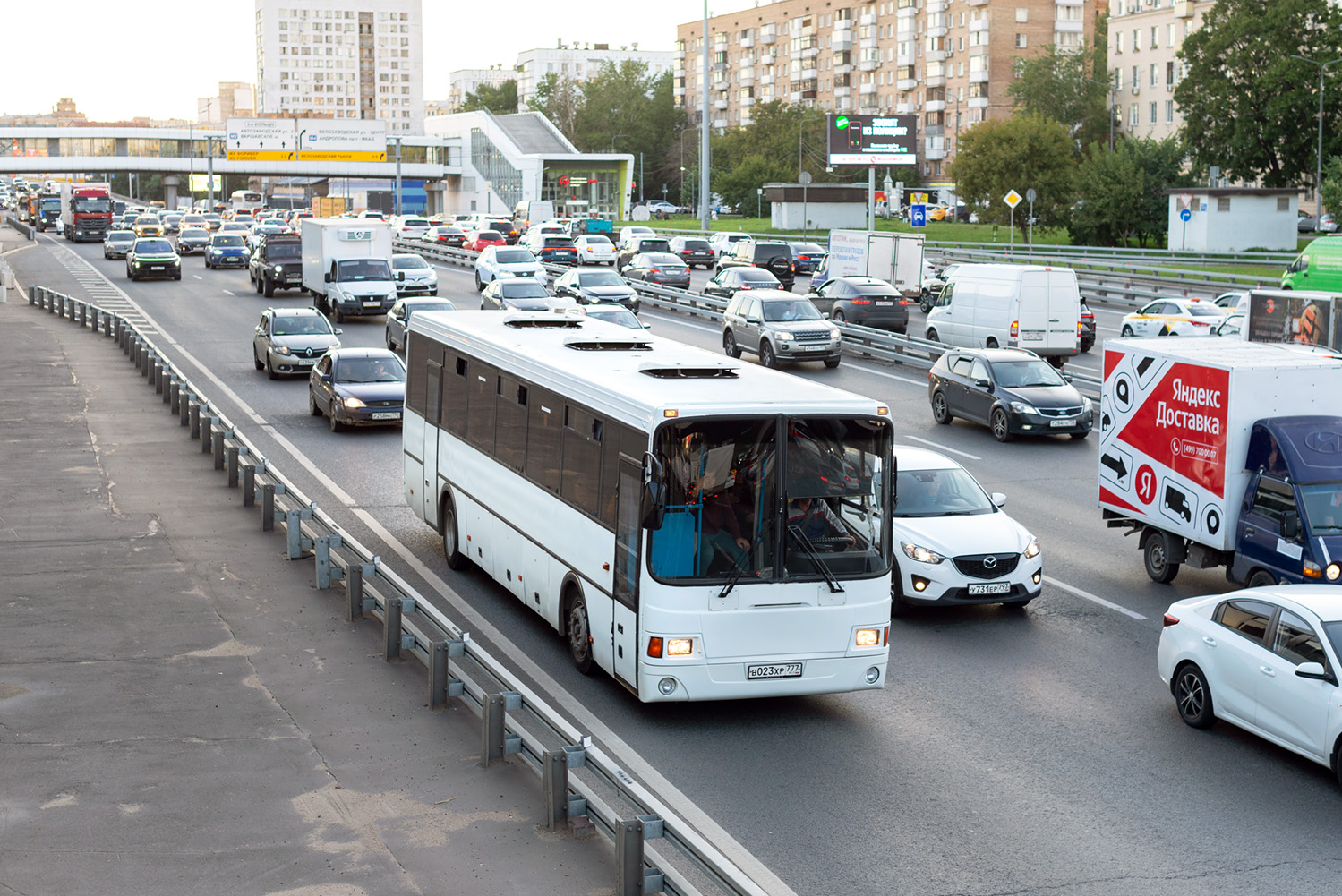 Москва, ЛиАЗ-5256.33-01 (ГолАЗ) № В 023 ХР 777