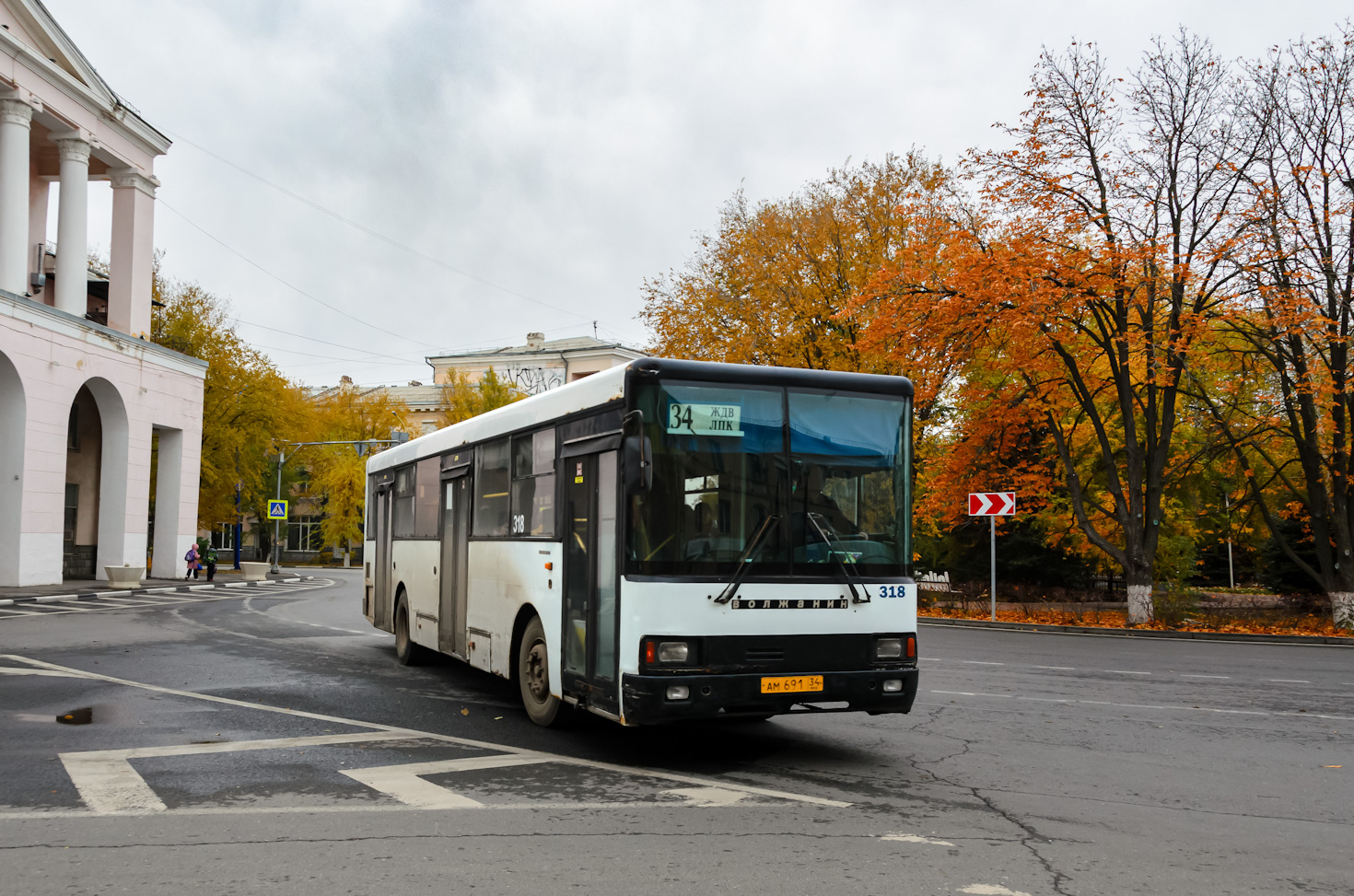 Волгоградская область, Волжанин-5270-10-02 № 318