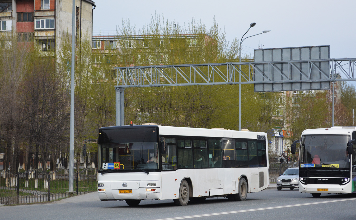 Тюменская область, Yutong ZK6118HGA № АА 983 72