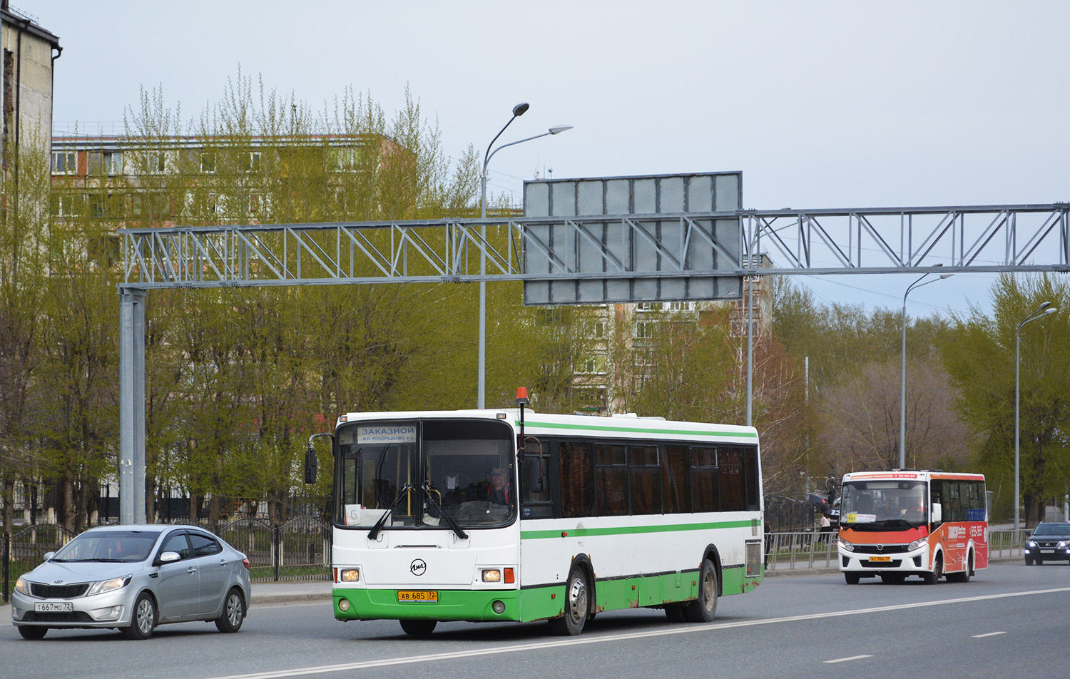 Тюменская область, ЛиАЗ-5256.53-01 № АВ 685 72