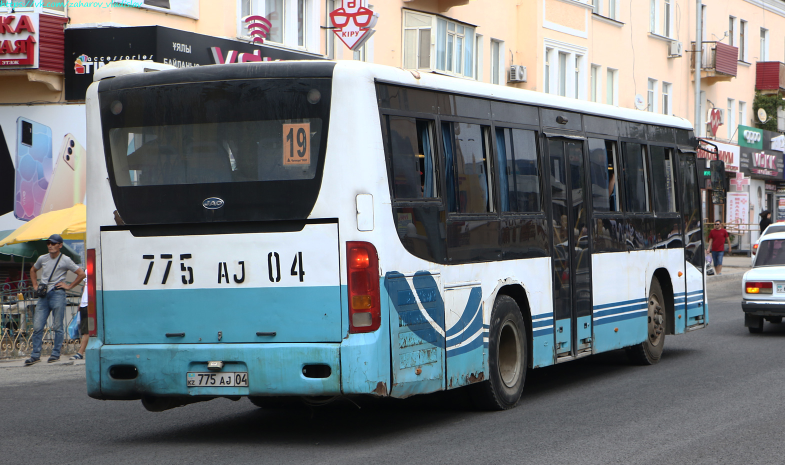 Актюбинская область, Heke HK6105G № 775 AJ 04