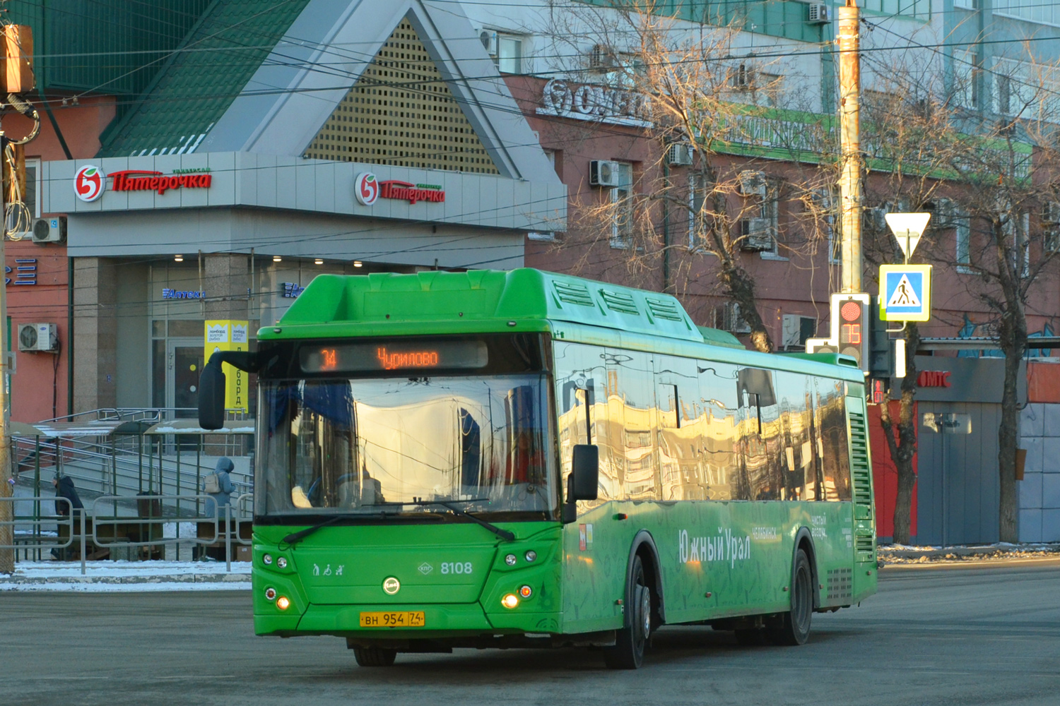 Челябинская область, ЛиАЗ-5292.67 (CNG) № 8108