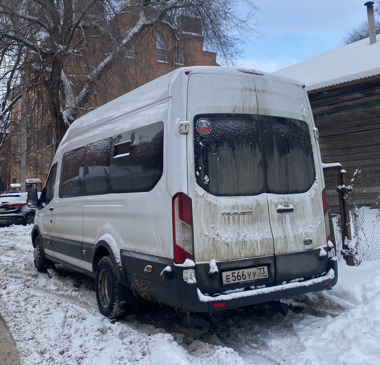 Ульяновская область, Ford Transit FBD [RUS] (Z6F.ESG.) № Е 566 УУ 73