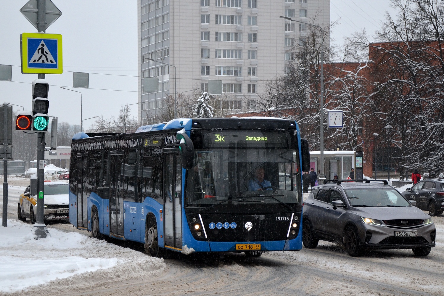 Moskau, NefAZ-5299-40-52 Nr. 191715