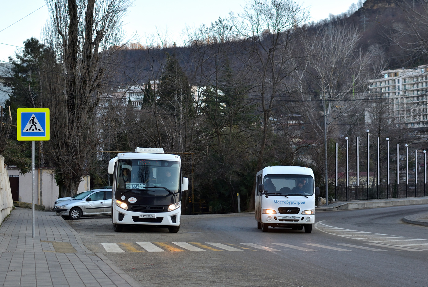 Краснодарский край, ПАЗ-320435-04 "Vector Next" № Е 191 ХЕ 123; Краснодарский край, Hyundai County SWB C08 (ТагАЗ) № Т 013 КР 193