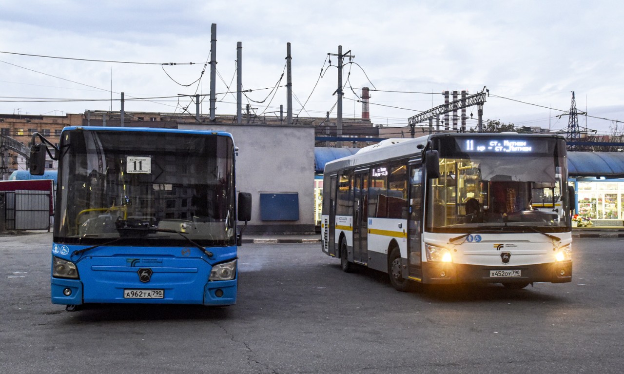 Московская область, ЛиАЗ-4292.60 (1-2-1) № А 962 ТА 790; Московская область, ЛиАЗ-4292.60 (1-2-1) № Х 452 ОУ 790