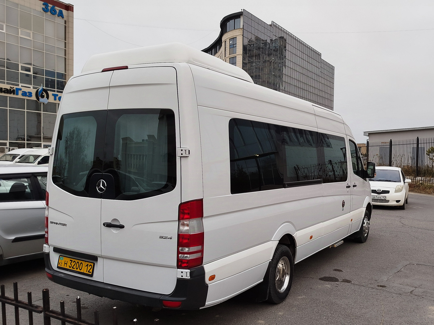 Мангистауская область, Mercedes-Benz Sprinter W906 524 № H 3200 12