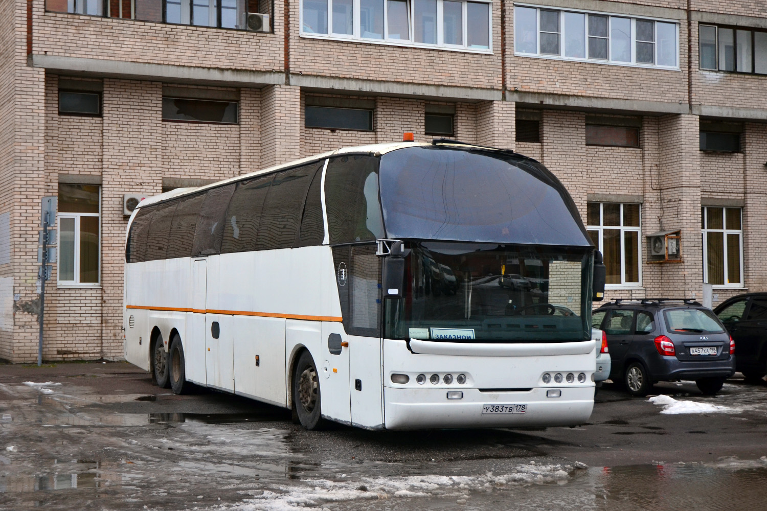 Санкт-Петербург, Neoplan N516/3SHDL Starliner № У 383 ТВ 178