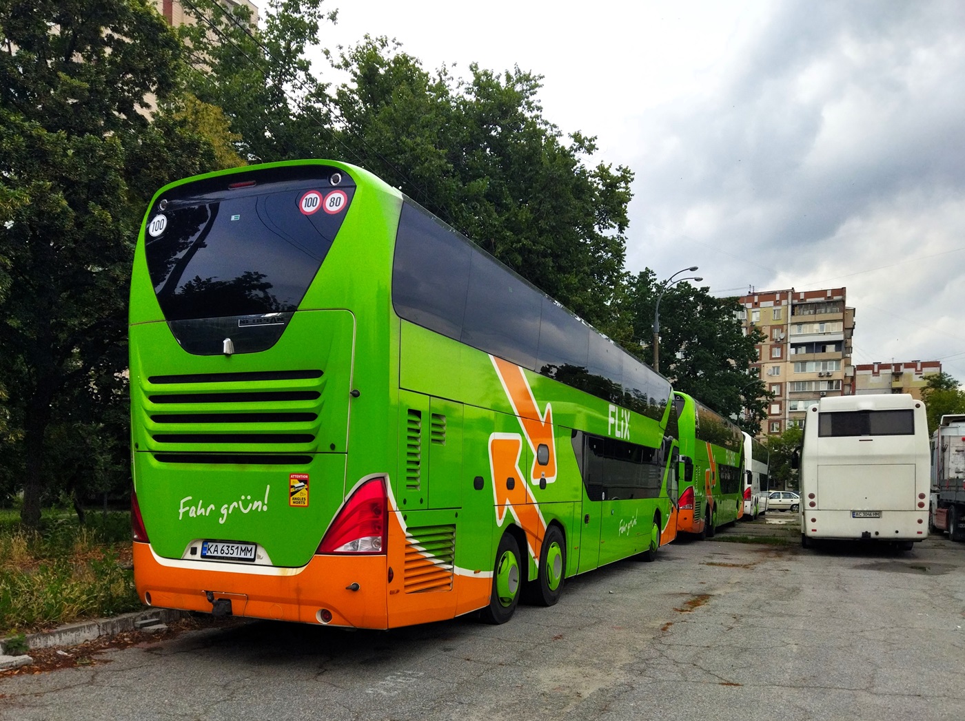 Киев, Neoplan P06 N1222/3L Skyliner L № KA 6351 MM