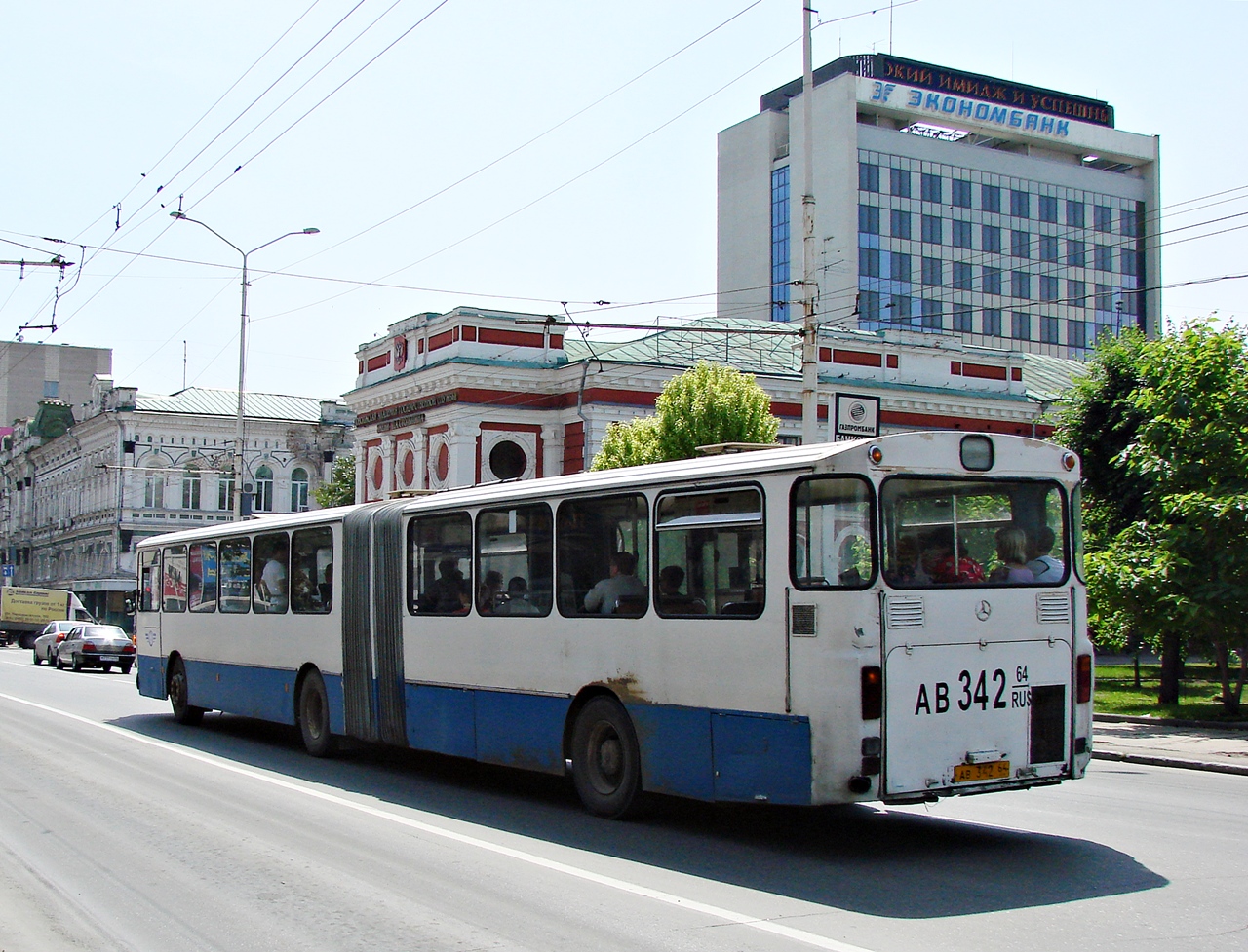 Саратовская область, Mercedes-Benz O305G № АВ 342 64