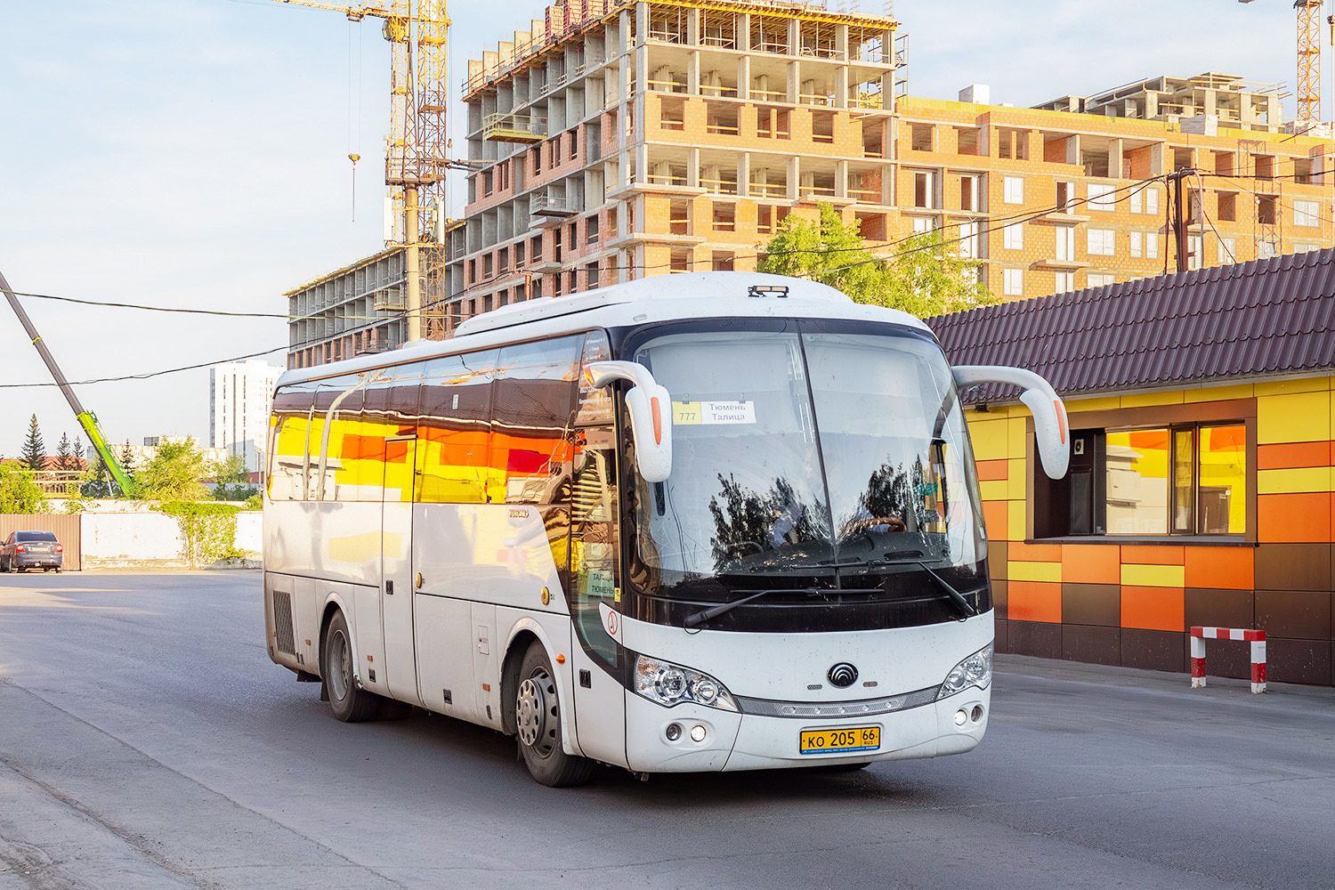 Свердловская область, Yutong ZK6938HB9 № КО 205 66